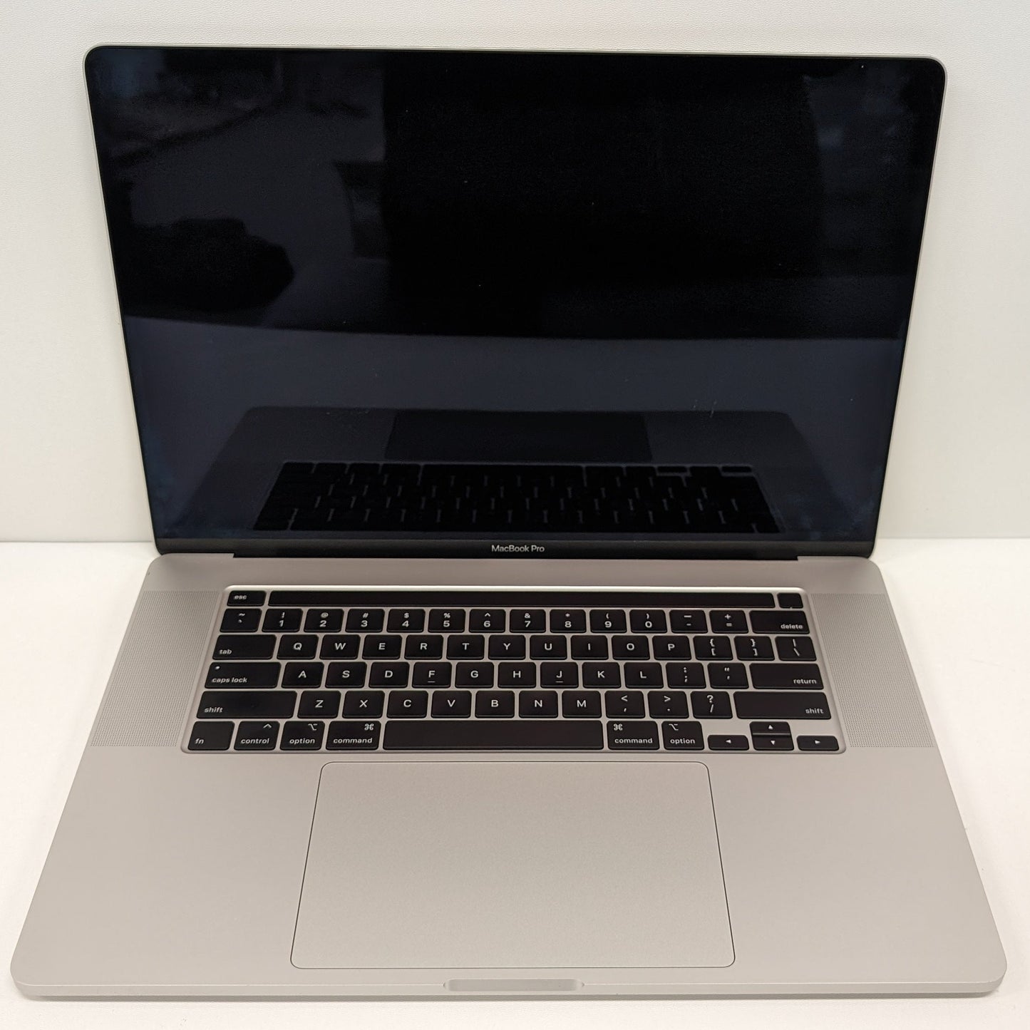 Apple MacBook Pro Laptop - A2141